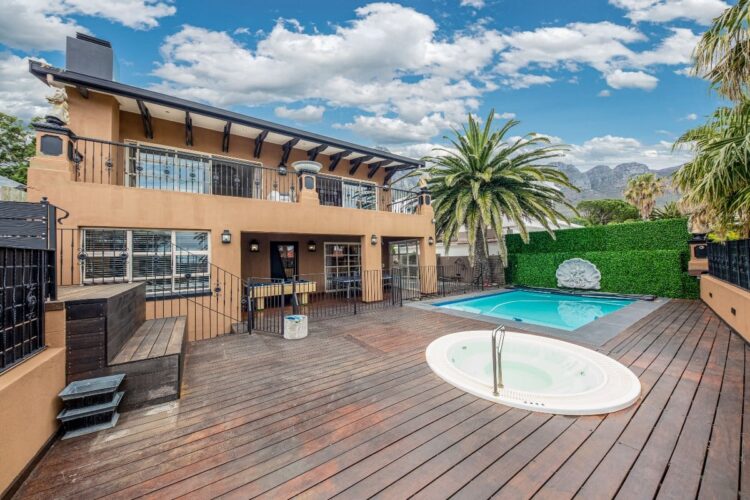 Pool & Jacuzzi FAQs by Rent A Gardener in Gauteng